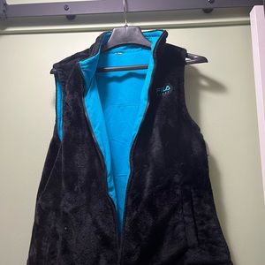 Fila Sport Girls Fleece Vest Size L Blue & Black - reverse-able Great Condition